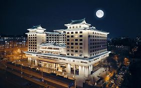 北京華僑大廈睿世酒店（王府井） Exterior photo