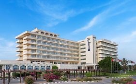 Radisson Blu Hotel & Resort, Al Ain 艾恩 Exterior photo