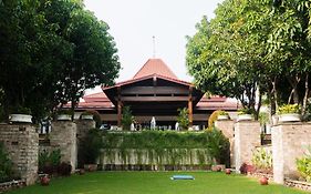 洛林梭羅飯店 Surakarta (Solo) Exterior photo