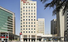 宜必思迪拉城市中心飯店 迪拜 Exterior photo