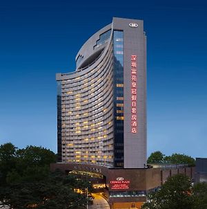 Crowne Plaza Hotel & Suites Landmark Shenzhen, An Ihg Hotel - Nearby Luohu Border, Indoor Heated Swimming Pool, Receive Rmb100 Spa Coupon Upon Check-In 深圳 Exterior photo