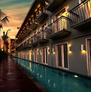 峇里回音海灘富麗飯店 Bali Exterior photo