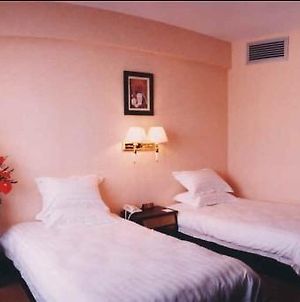 Golden Dragon Hotel 桂林 Room photo