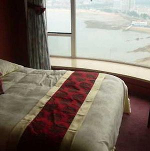Dong Hai Hotel 青岛 Room photo