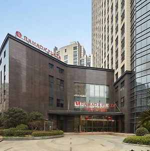 Ramada Plaza Suites Hotel Changzhou 常州 Exterior photo
