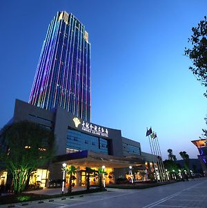 Empark Grand Hotel Guiyang Guiyang (Guizhou) Exterior photo