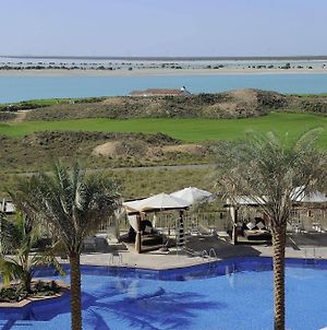 Radisson Blu Hotel, Abu Dhabi Yas Island 阿布扎比 Exterior photo