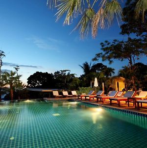 秘密懸崖別墅飯店 Phuket Exterior photo