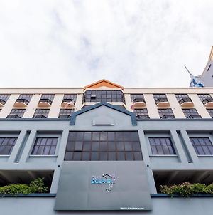 海豚俱樂部飯店 吉隆坡 Exterior photo
