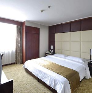 Hna Business Hotel Downtown Xi'An 西安 Room photo